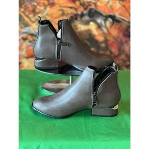 ltalina women's double zipper ankle bootie size 5.5 taupe